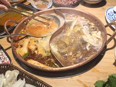 -洱火云南酸菜牛肉火锅(石景山当代商城店)