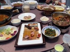 -香山湖家家宴(中山陵店)