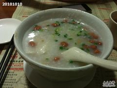-香港仔茶餐厅(凤阳店)
