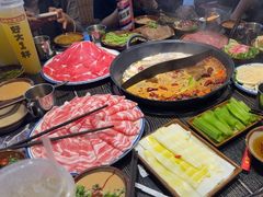 -冯校长老火锅(中联广场店)