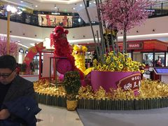 -梅龙镇广场