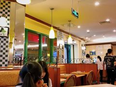 大堂-萨莉亚意式餐厅(新洲家乐福店)