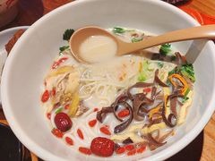 -云味馆米线(广州白云凯德店)