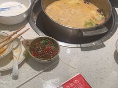 -三人行骨头王火锅(长寿店)