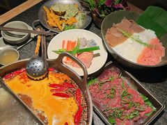 -三出山火锅(南京万象天地店)