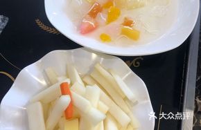 凉菜小果沙拉