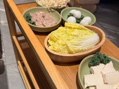 -左庭右院鲜牛肉火锅(环球港店)