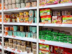 零售区-好特卖HotMaxx(杭州滨江宝龙城店)