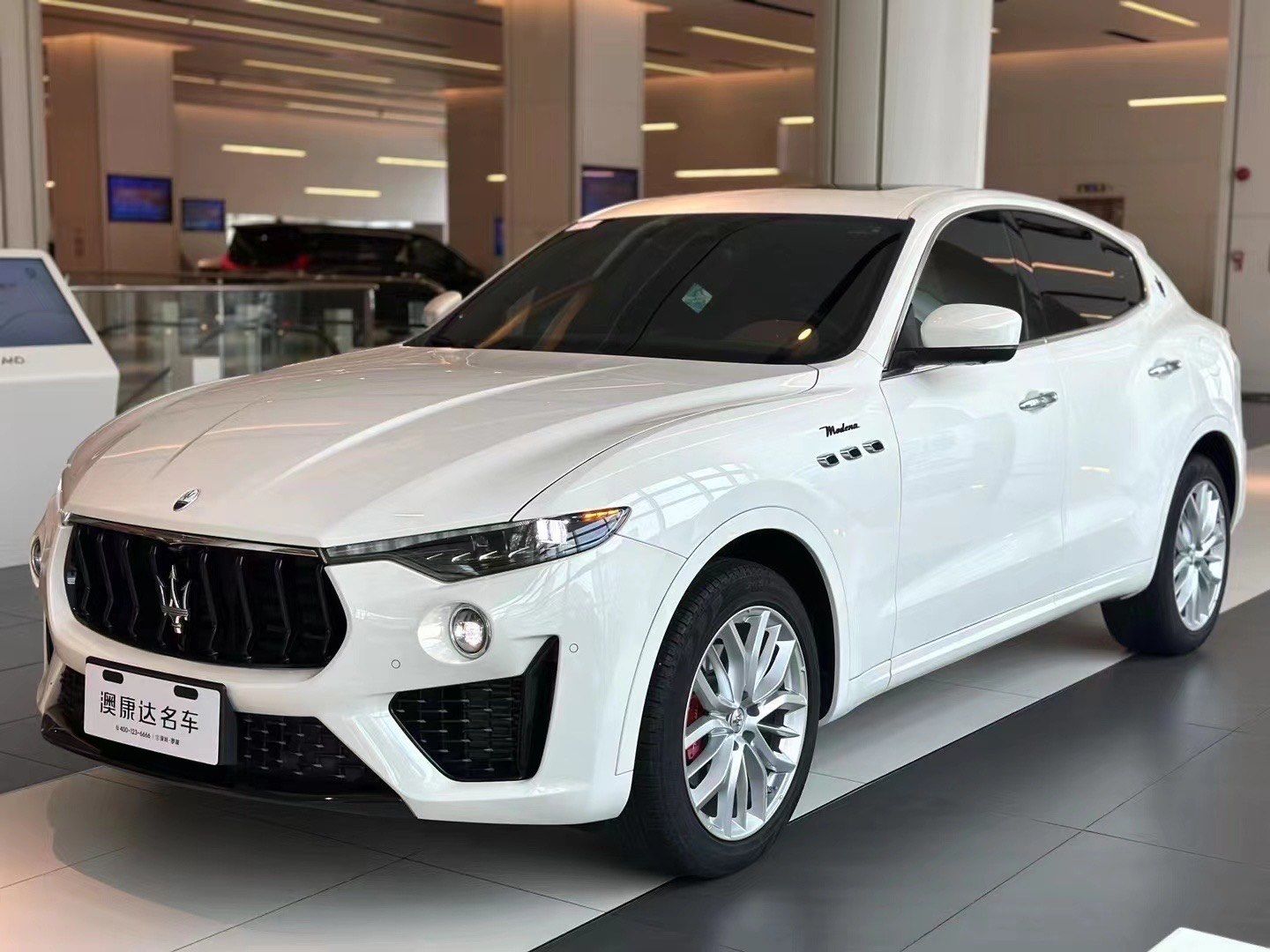 22款 玛莎拉蒂levante 3.0t
