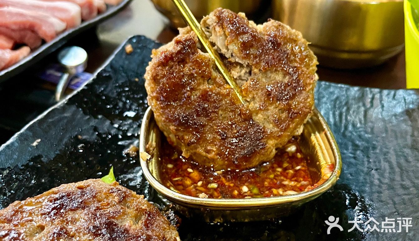 在威海烤肉界可以说是相当炸裂的存在。。。