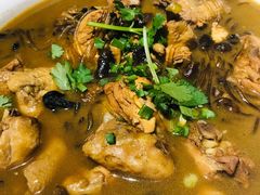 小鸡炖蘑菇粉条-關東雪东北菜(中庚漫游城店)