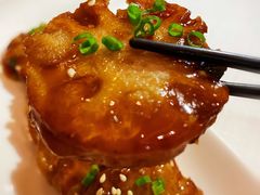 香煎鹅肝酱藕饼-醉辉皇上海之巅(上海中心大厦店)