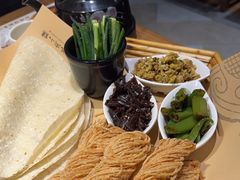 -丁里羊肉小镇(天鹅湖总店)