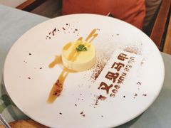 -又见马甲M8融合西餐厅(体育中心店)