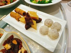 四味小吃拼盘-丰泽园饭店