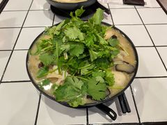 浓汤鱼汁小锅米线-肥汁米蘭香港米线(长宁来福士店)