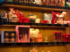 零售区-星巴克臻选(莘庄仲盛店)
