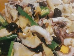 -鱼满舱·鲜活海鲜·正宗鲁菜