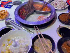 -钢管厂五区小郡肝串串香火锅(人民广场店)