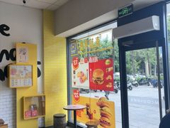 -麦当劳(西客站店)