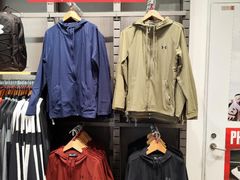 -UNDER ARMOUR(新燕莎奥莱店)