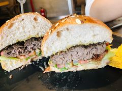 -HIGH FIVE哈福手工汉堡(桂林路店)