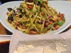 -95号酱骨·一块豆腐(展春园西路店)
