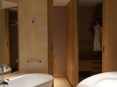 -上海佘山世茂艾美酒店