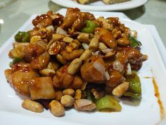 宫保鸡丁-东四民芳餐厅(世茂工三店)