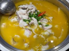 -严厨老坛酸菜鱼(吴江万宝店)