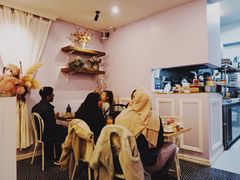 -FLOVIE FLORIST CAFE