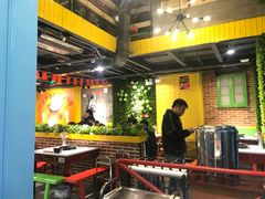 -钢管厂五区小郡肝串串香(奥克斯广场锦城万达店)