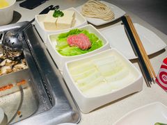 -海底捞火锅鲜切牛肉主题店(长寿路店)