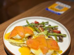 -POKEE VIA&Brunch·维娅(重庆来福士店)