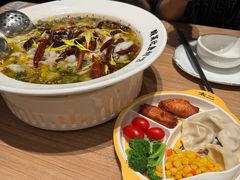 -太二酸菜鱼(长沙IFS国金中心店)