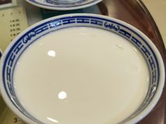 -广信牛奶甜品世家(台东店)