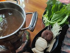 -丽江庭院·云南野生菌·海鲜火锅(鼓楼四合院店)