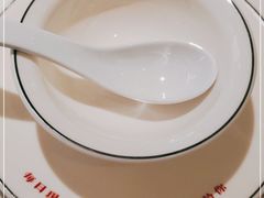 -三人行骨头王火锅(长寿店)