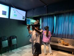 -VR间客漫虚拟现实体验馆(汉街店)