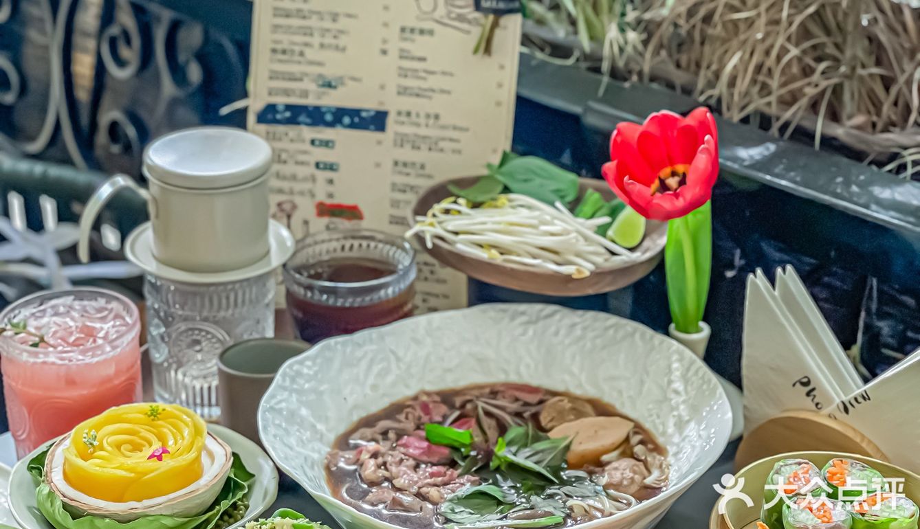 和男朋友来这边被夸爆朋友圈..