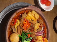-蔡婶牛腩牛杂煲(长安万科店)