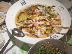 -渔语鱼酸菜鱼新川菜(来福士店)