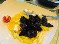 黑金雪花牛肉粒-上海和平饭店龙凤厅 Dragon Phoenix