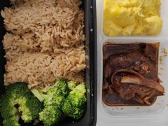 -食间牛排(重庆路万达店)
