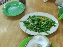 -明记烧鱼美味店