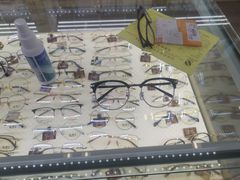-三叶眼镜城(八佰伴店)