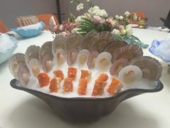 帝王蟹-聖唐海天海鲜自助餐厅