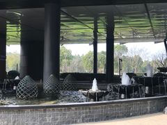 -上海滴水湖皇冠假日酒店