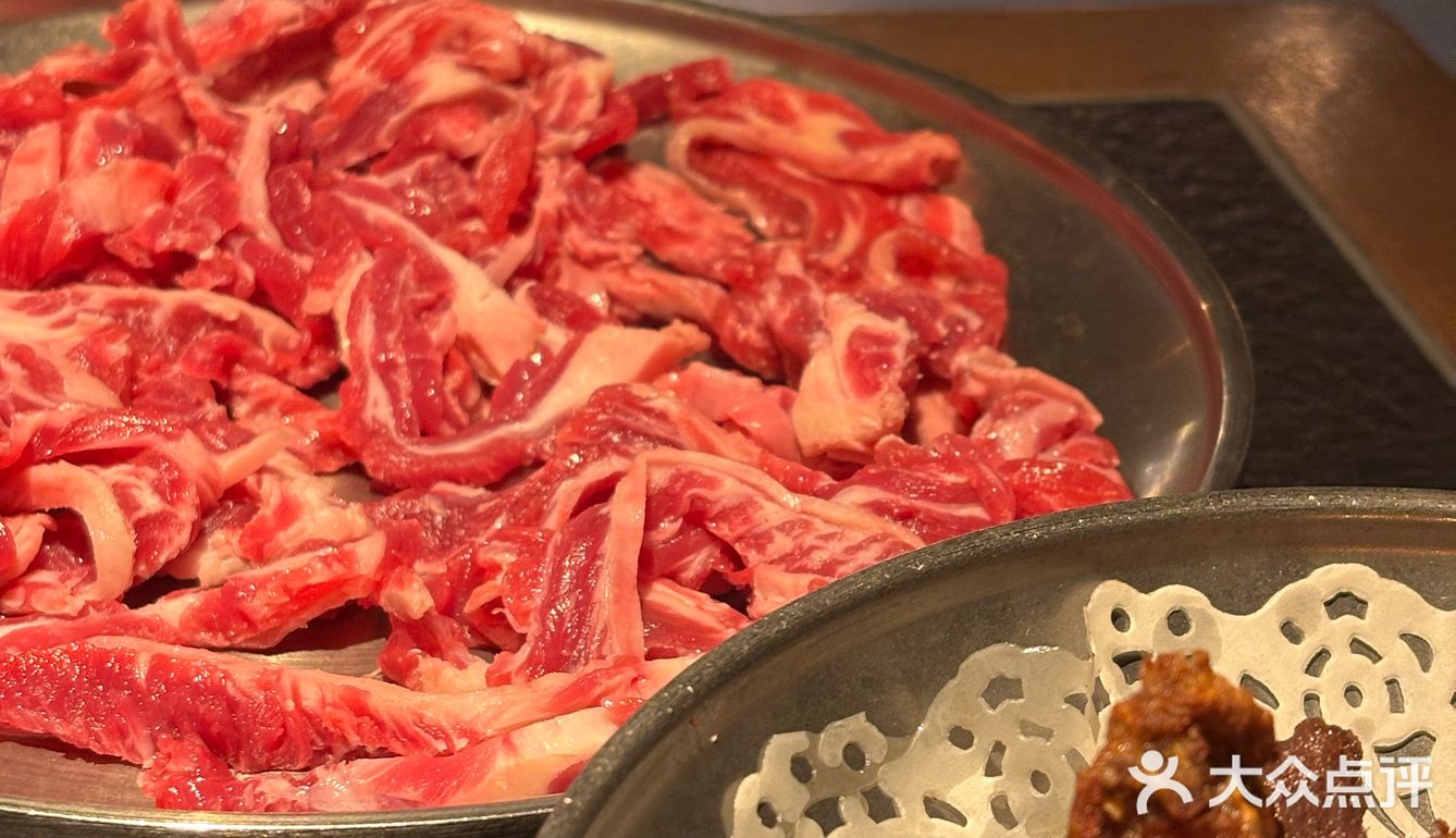 青年大街这家涮羊肉绝了！一口穿越老北京胡同