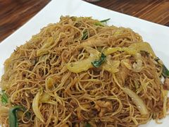 指天椒炒米粉-南记食粥坊·宵夜大排档(岭南分店)
